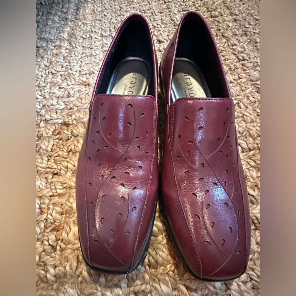 Aravon Burgundy Loafers